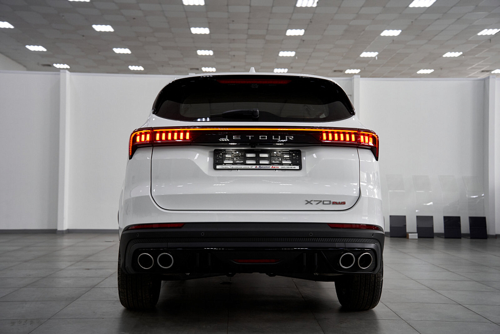JETOUR X70 PLUS Luxury, белый
