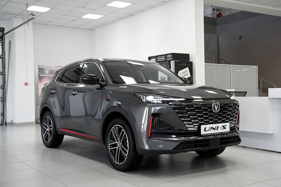 Changan UNI-S Техно, серый