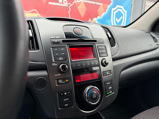 Kia Cerato, 2012 года, пробег 147255 км