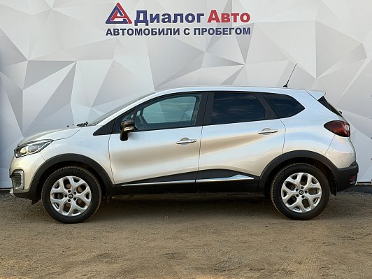 Renault Kaptur Play, 2017 года, пробег 150000 км