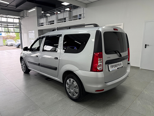 Lada (ВАЗ) Largus Luxe (7 мест), 2019 года, пробег 106000 км