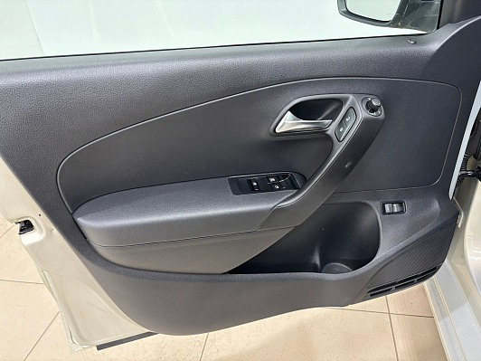 Volkswagen Polo Comfortline, 2012 года, пробег 160834 км