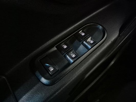 Lada (ВАЗ) XRAY Comfort, 2017 года, пробег 143590 км