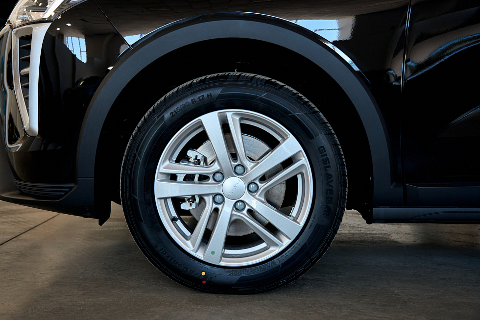 Haval Jolion Комфорт, черный