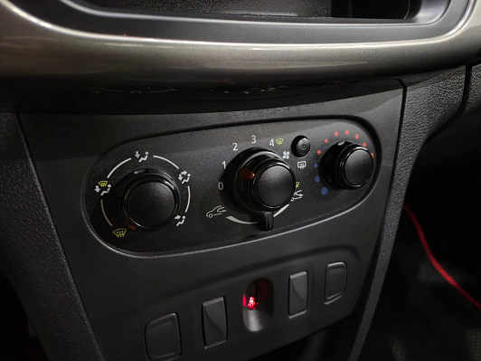 Renault Logan Confort, 2015 года, пробег 97473 км