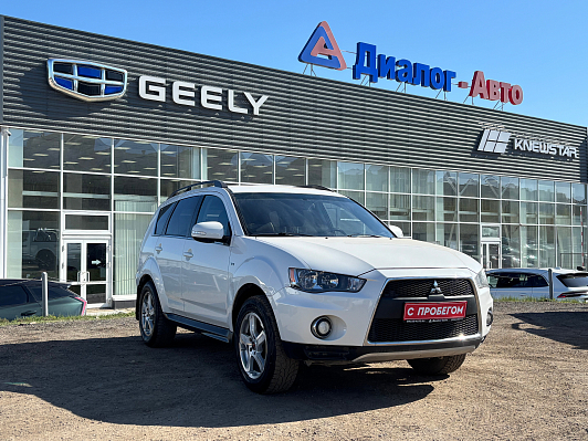 Mitsubishi Outlander Instyle, 2011 года, пробег 197181 км