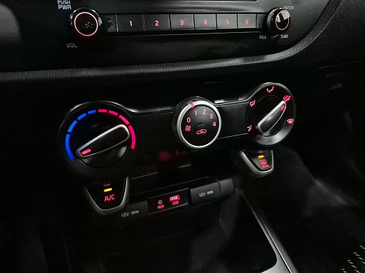 Kia Rio Comfort, 2019 года, пробег 100056 км