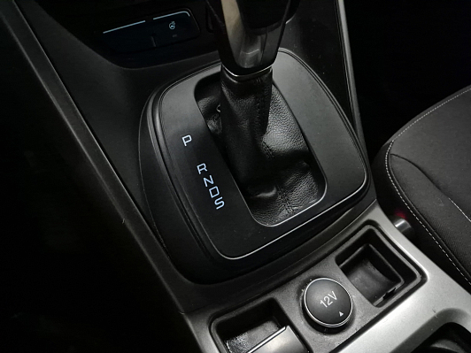 Ford Kuga Trend Plus (2017), 2018 года, пробег 107260 км