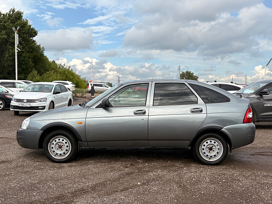 Lada (ВАЗ) Priora Норма, 2011 года, пробег 196000 км