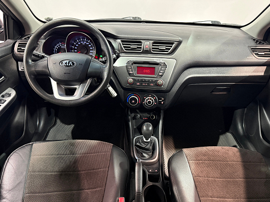 Kia Rio, 2013 года, пробег 125000 км