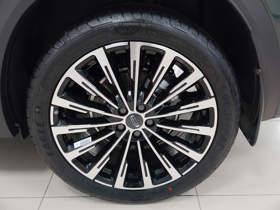 Geely Monjaro Flagship SE, зеленый