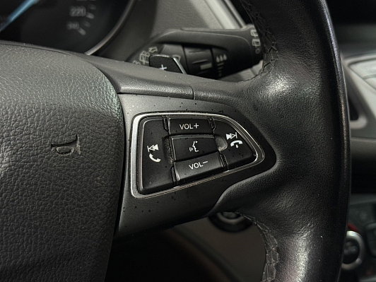 Ford Kuga, 2016 года, пробег 101400 км