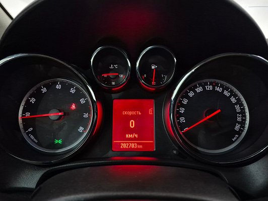 Opel Astra Cosmo, 2013 года, пробег 202375 км