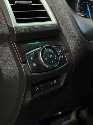 Ford Explorer Limited, 2013 года, пробег 200500 км