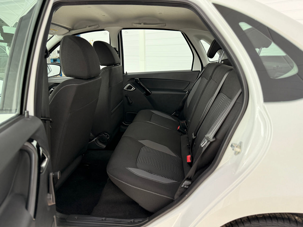 Lada (ВАЗ) Granta #CLUB'23, белый