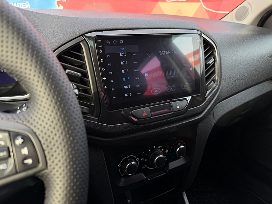 Lada (ВАЗ) XRAY Comfort, 2017 года, пробег 126000 км