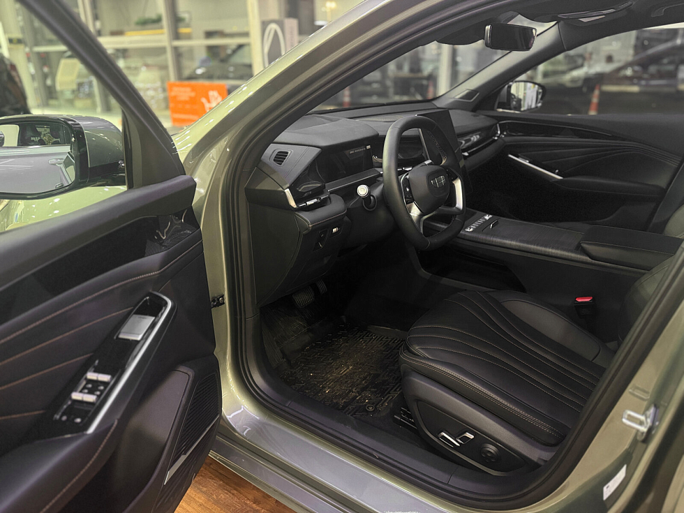 Geely Preface Флагман, зеленый