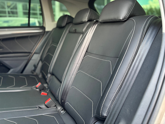 Volkswagen Tiguan CONNECT, 2019 года, пробег 176079 км