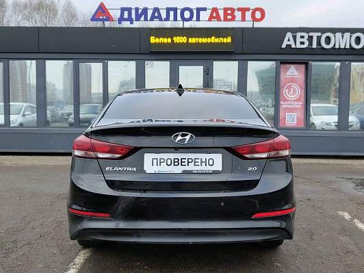 Hyundai Elantra Comfort + Style + High-Tech, 2018 года, пробег 223000 км