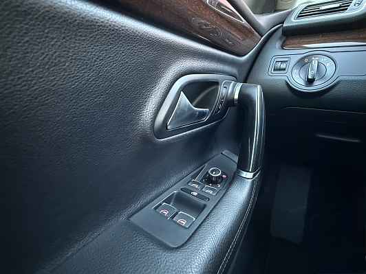 Volkswagen Passat CC, 2011 года, пробег 170207 км