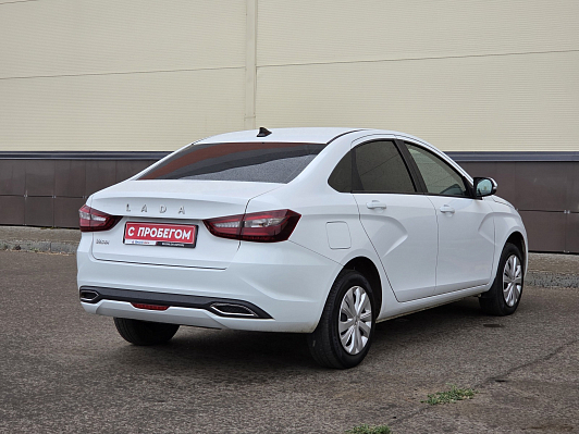 Lada (ВАЗ) Vesta, 2023 года, пробег 40130 км