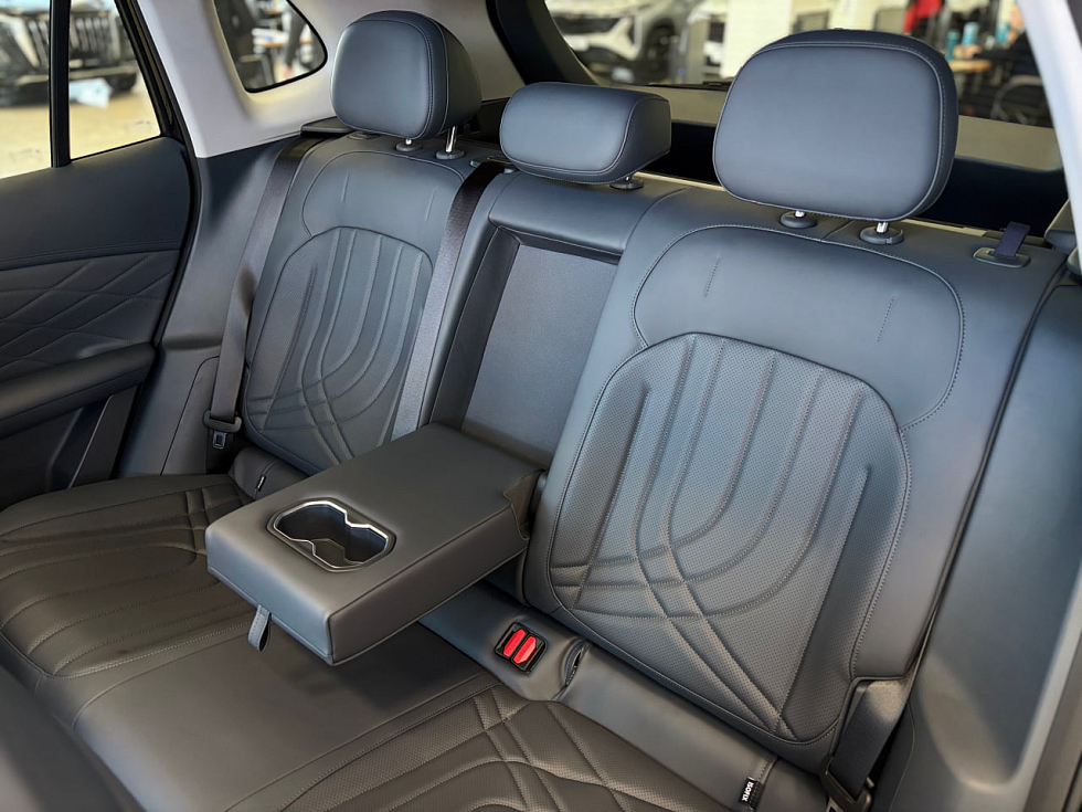 Geely EX5 EM-i Макс, черный