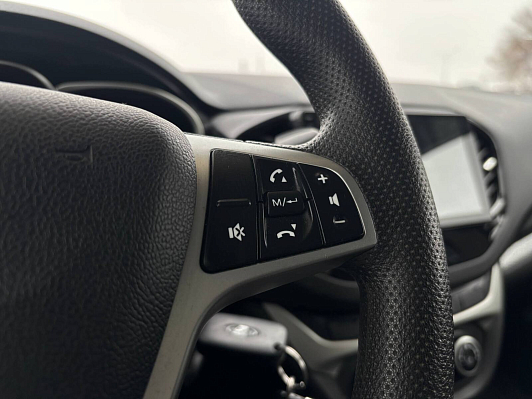 Lada (ВАЗ) Vesta Luxe Multimedia (2017-2019), 2020 года, пробег 91657 км