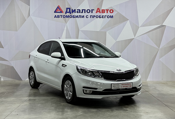 Kia Rio Luxe, 2016 года, пробег 84904 км