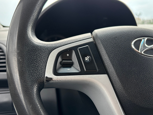 Hyundai Solaris Style, 2012 года, пробег 180403 км