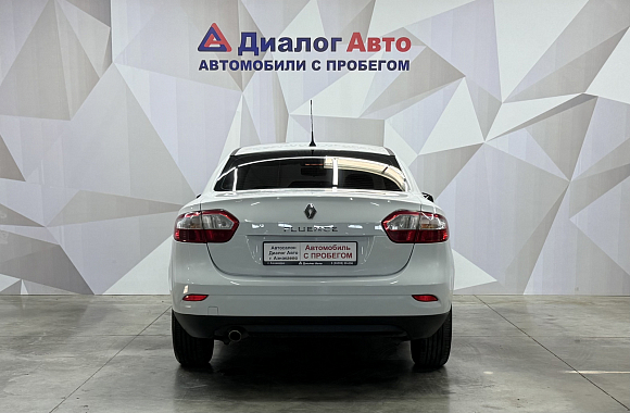Renault Fluence Authentique 2015, 2013 года, пробег 189223 км