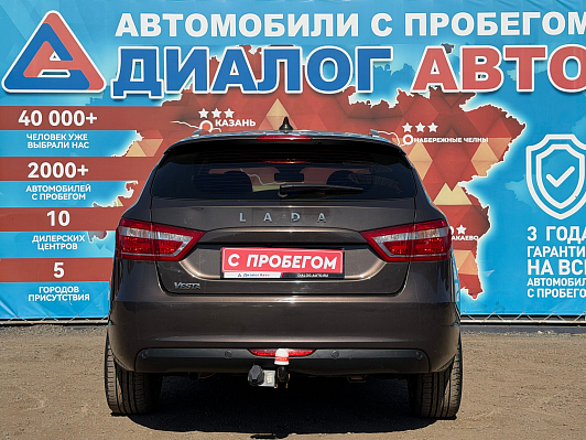 Lada (ВАЗ) Vesta Luxe Multimedia (2017-2019), 2019 года, пробег 124699 км