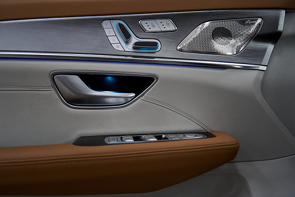 JETOUR X70 Plus Luxury, белый