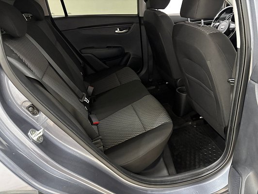 Kia Rio, 2019 года, пробег 57359 км