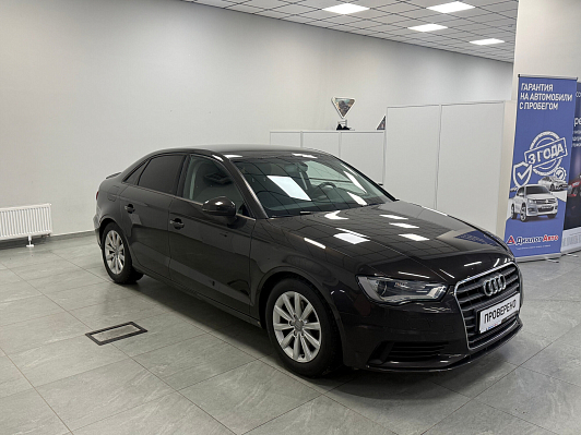 Audi A3 Ambition, 2015 года, пробег 95830 км