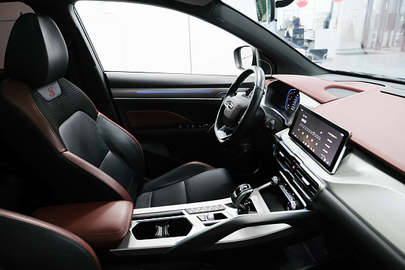 Geely Coolray Flagship, 2021 года, пробег 25566 км