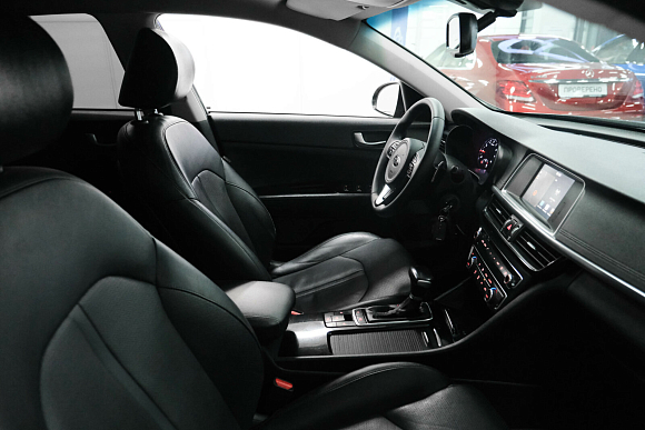 Kia Optima Luxe, 2018 года, пробег 171796 км