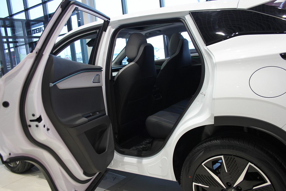 Omoda C5 Актив, белый