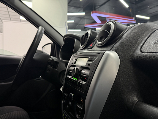 Lada (ВАЗ) Granta Comfort Optima Multimedia Glonass 21917-51-00C, 2015 года, пробег 209000 км