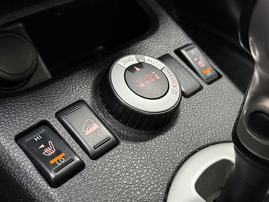 Nissan X-Trail SE High, 2012 года, пробег 208000 км