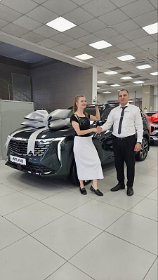 Geely Atlas Flagship Sport, зеленый
