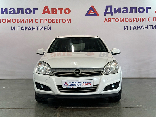 Opel Astra, 2014 года, пробег 125000 км