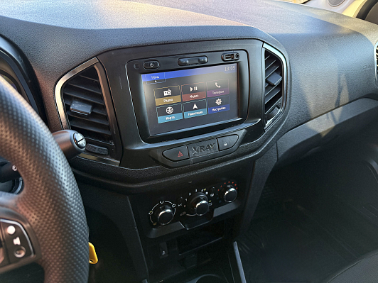 Lada (ВАЗ) XRAY Comfort, 2017 года, пробег 95371 км