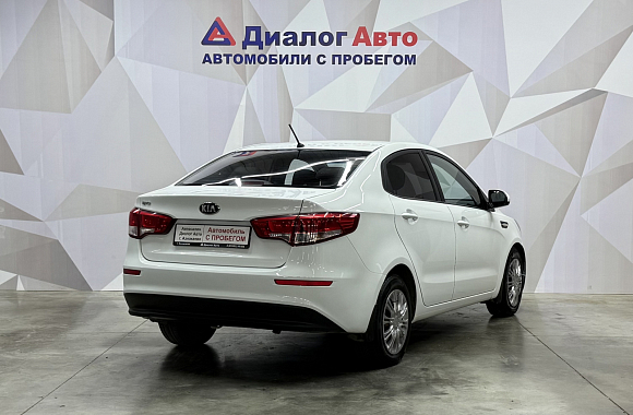 Kia Rio Luxe, 2015 года, пробег 129447 км