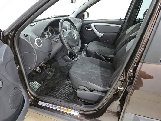 Lada (ВАЗ) Largus Luxe Glonass (7 мест) (2018-2019), 2019 года, пробег 170000 км