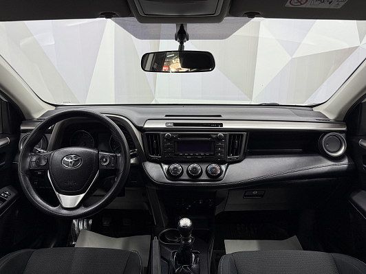 Toyota RAV4, 2018 года, пробег 122495 км