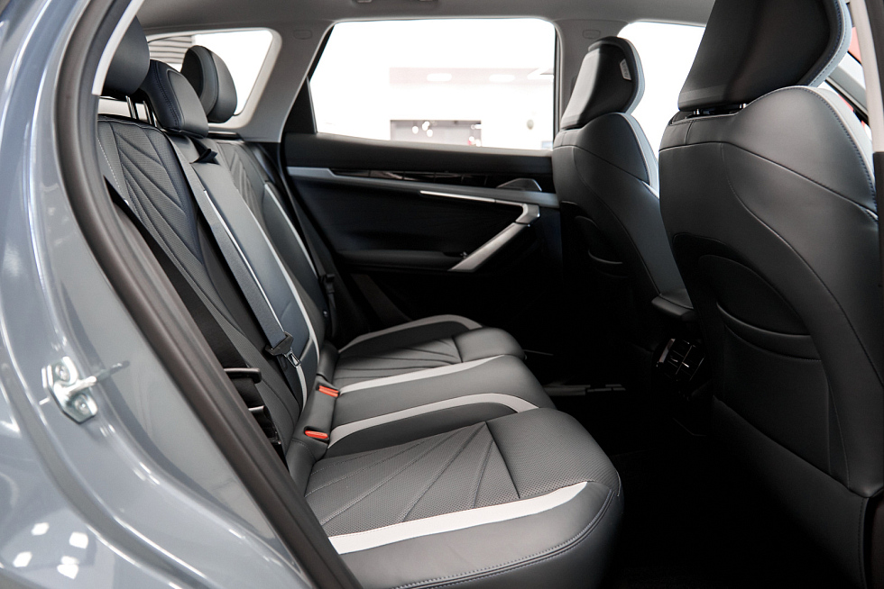 Geely Atlas Flagship Sport, голубой