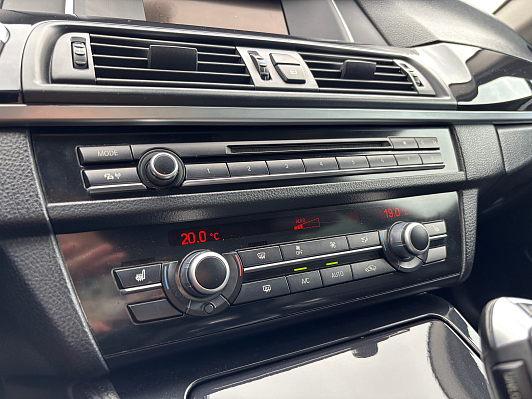 BMW 5 серии, 2013 года, пробег 204701 км