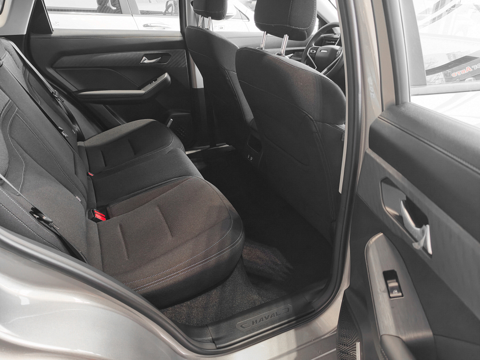 Haval Jolion Комфорт, серый
