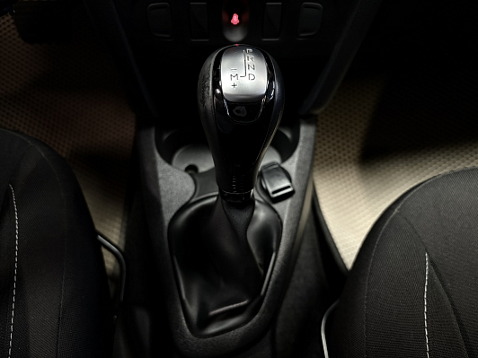 Renault Sandero Stepway Life, 2020 года, пробег 45000 км
