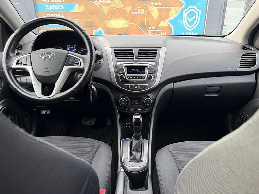 Hyundai Solaris Elegance, 2016 года, пробег 141000 км